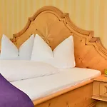 Hotel Garni Ingeborg Mittelberg