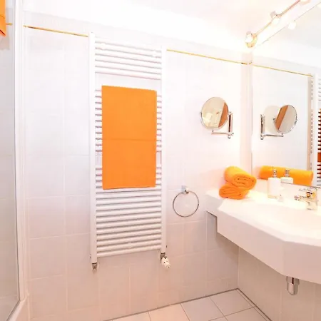 Otel Garni Ingeborg 4*