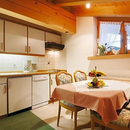 Hotel Garni Ingeborg 4*