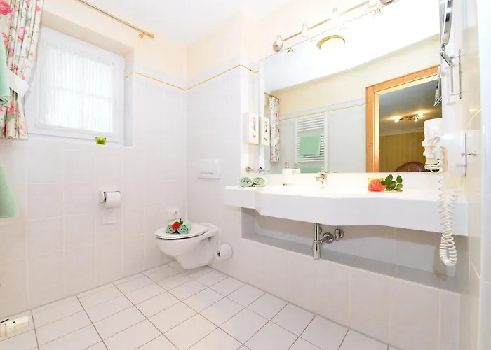 Hotell Garni Ingeborg 4*